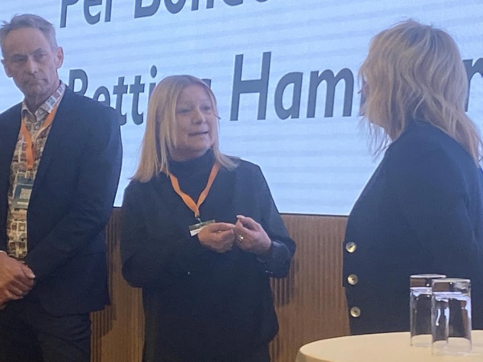 Bettina Hammargren, MLT och Per Bondemark, Maserfrakt, gav exempel från verkligheten hur illa upphandlingar fungerar ibland.